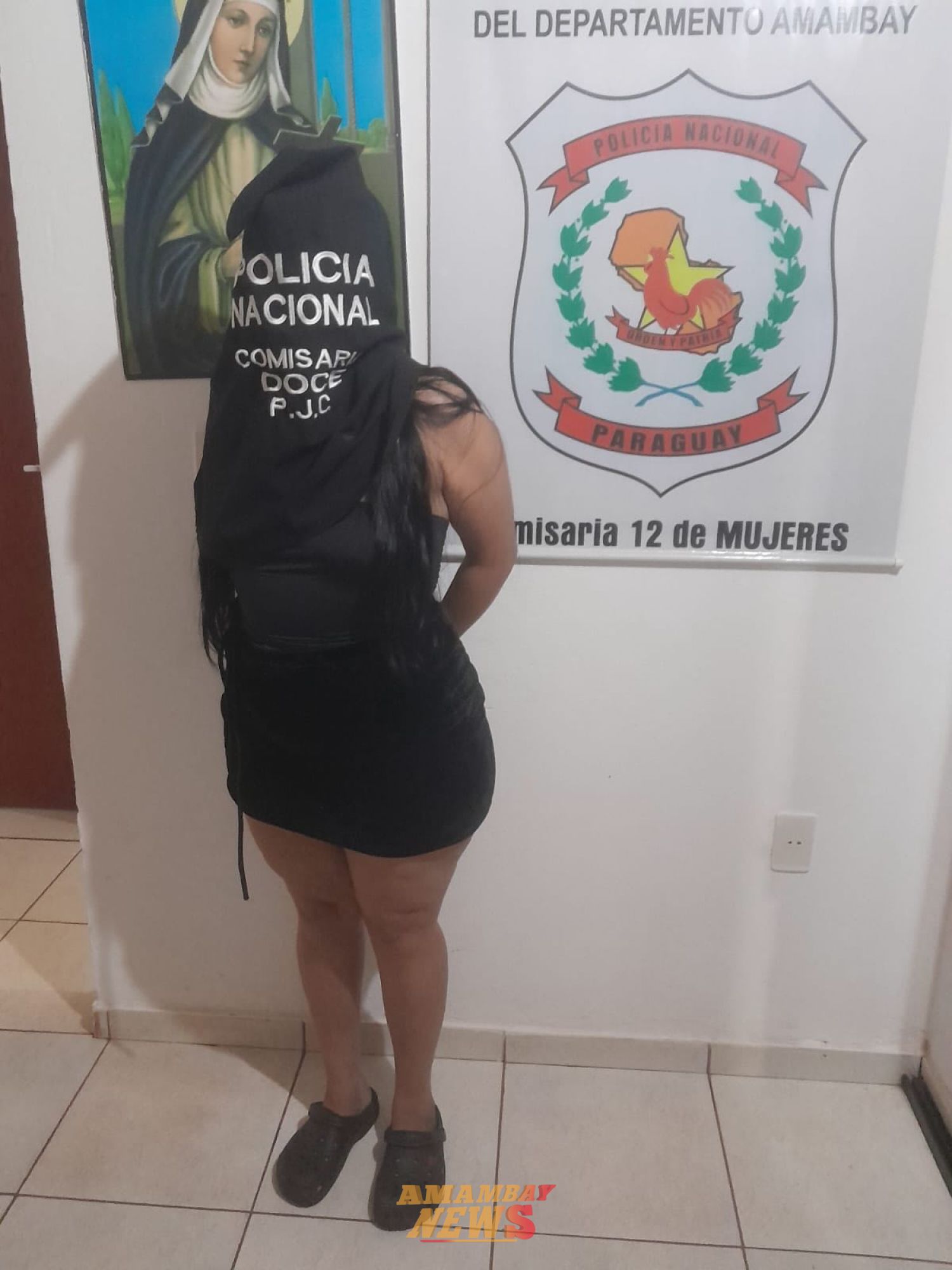 PJC: Mujer aprehendida tras persecución, agresión y oponerse a la prueba de alcotest.