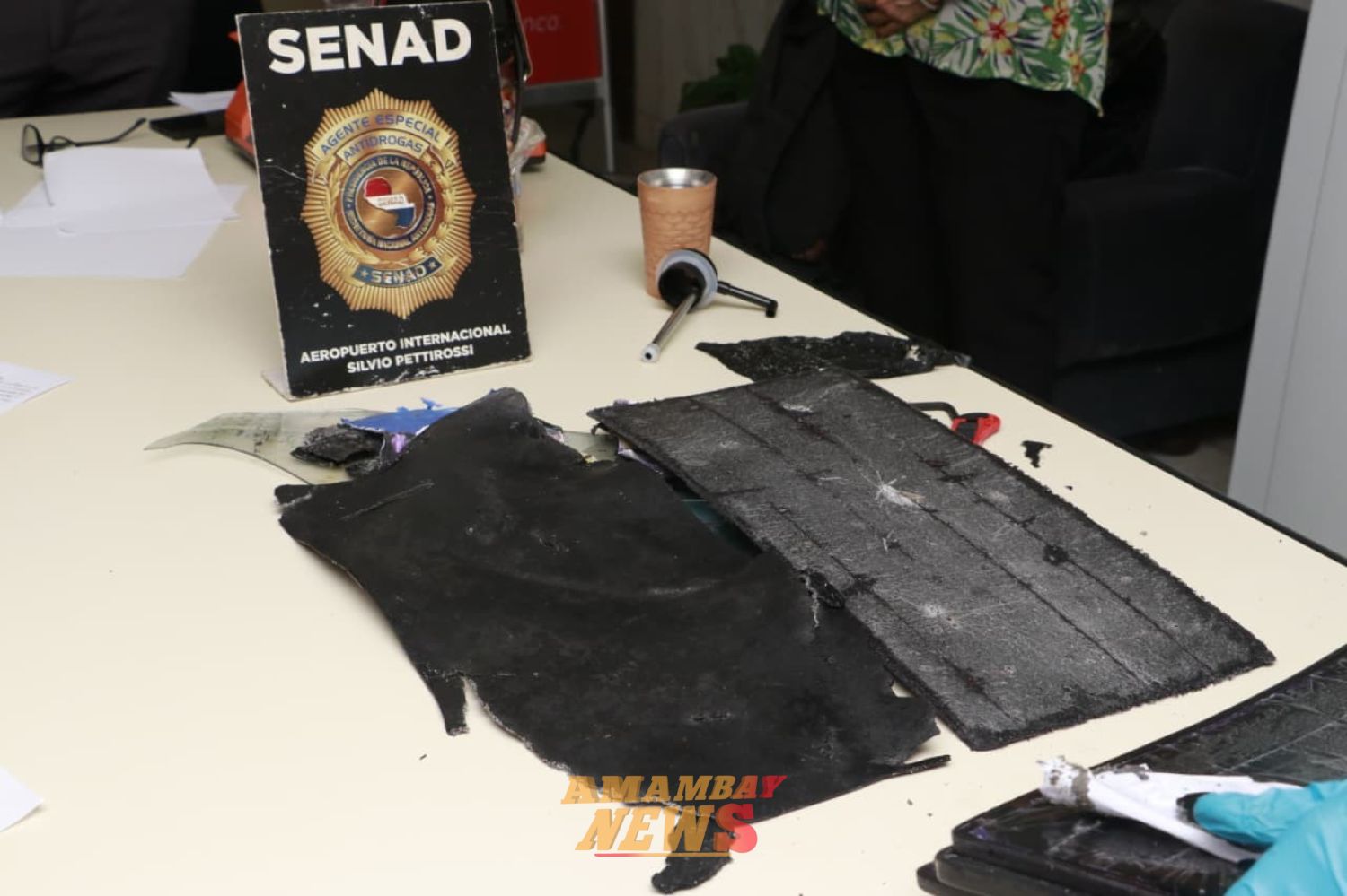Detectan cocaína negra con destino a Australia en el Aeropuerto Silvio Pettirossi