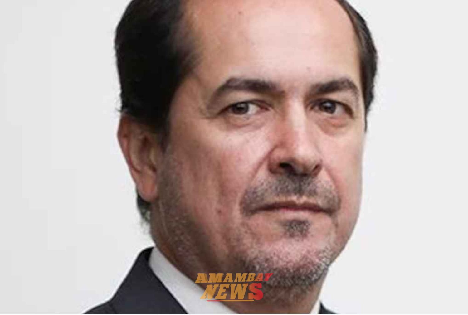 Santi designa a César Riveros como titular del INTN