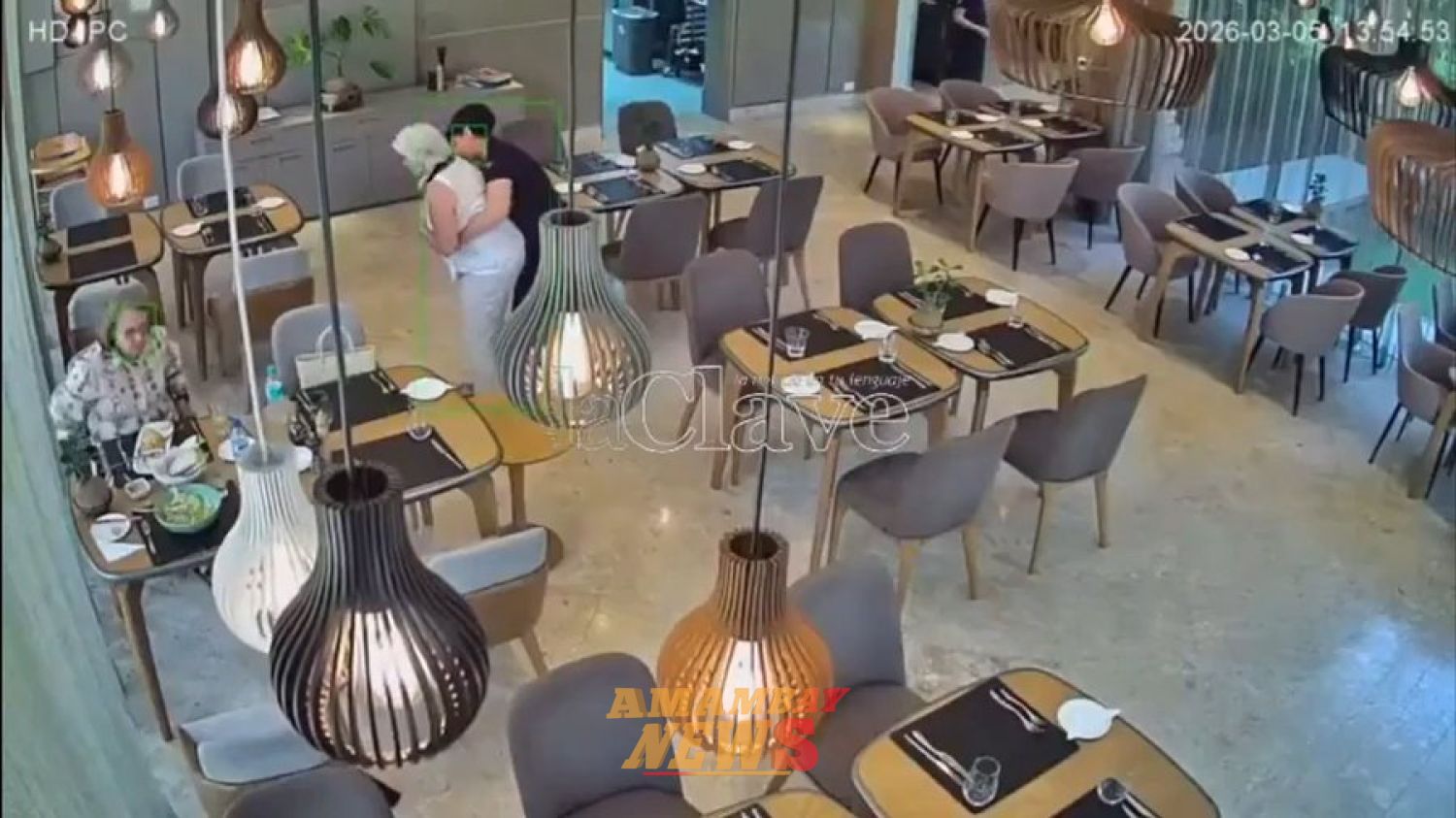 Una moza salvó a la madre del presidente Peña tras atragantarse en un restaurante
