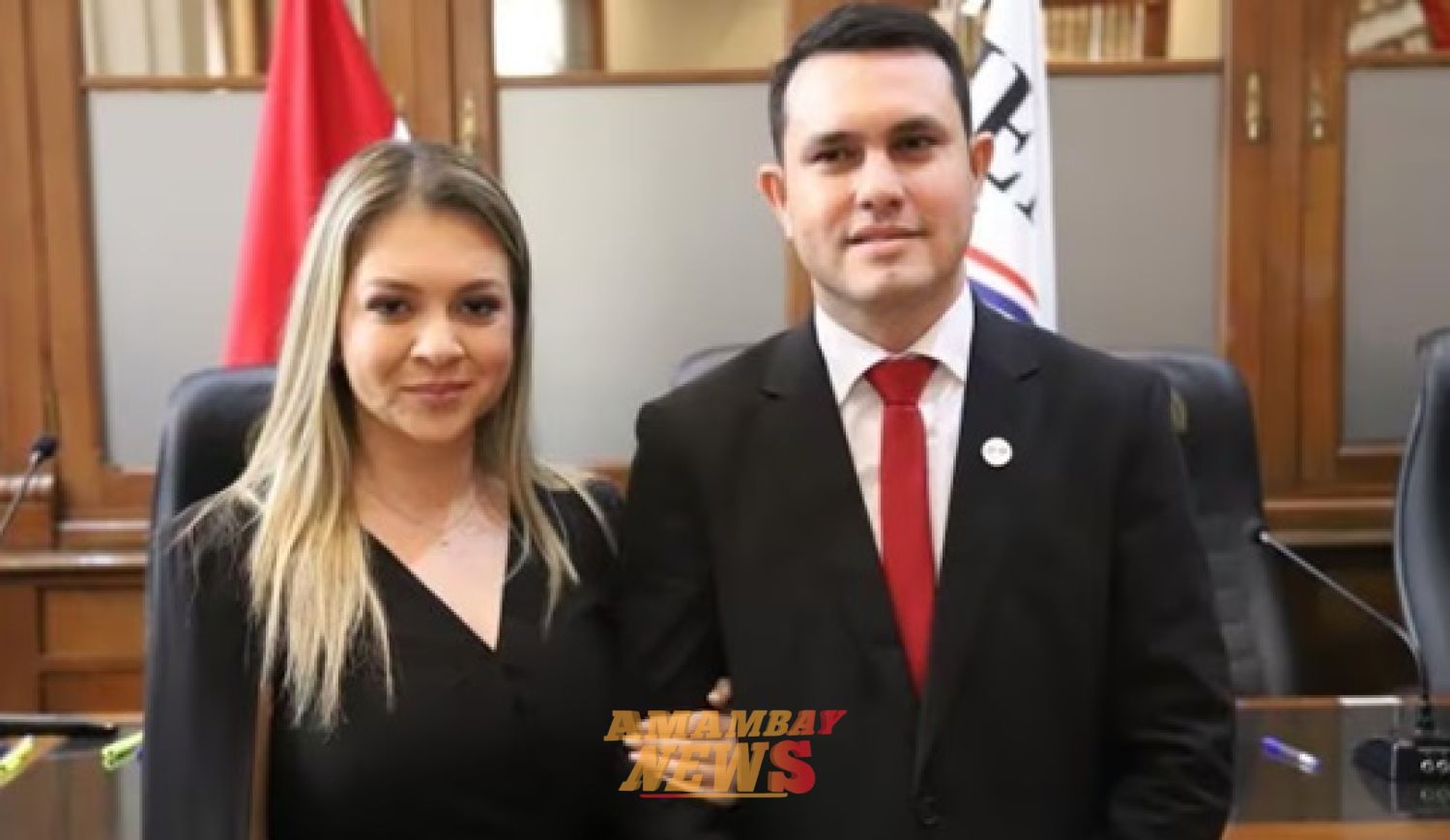 Rivas y su esposa se graduaron el mismo año en Derecho en la Universidad Sudamericana