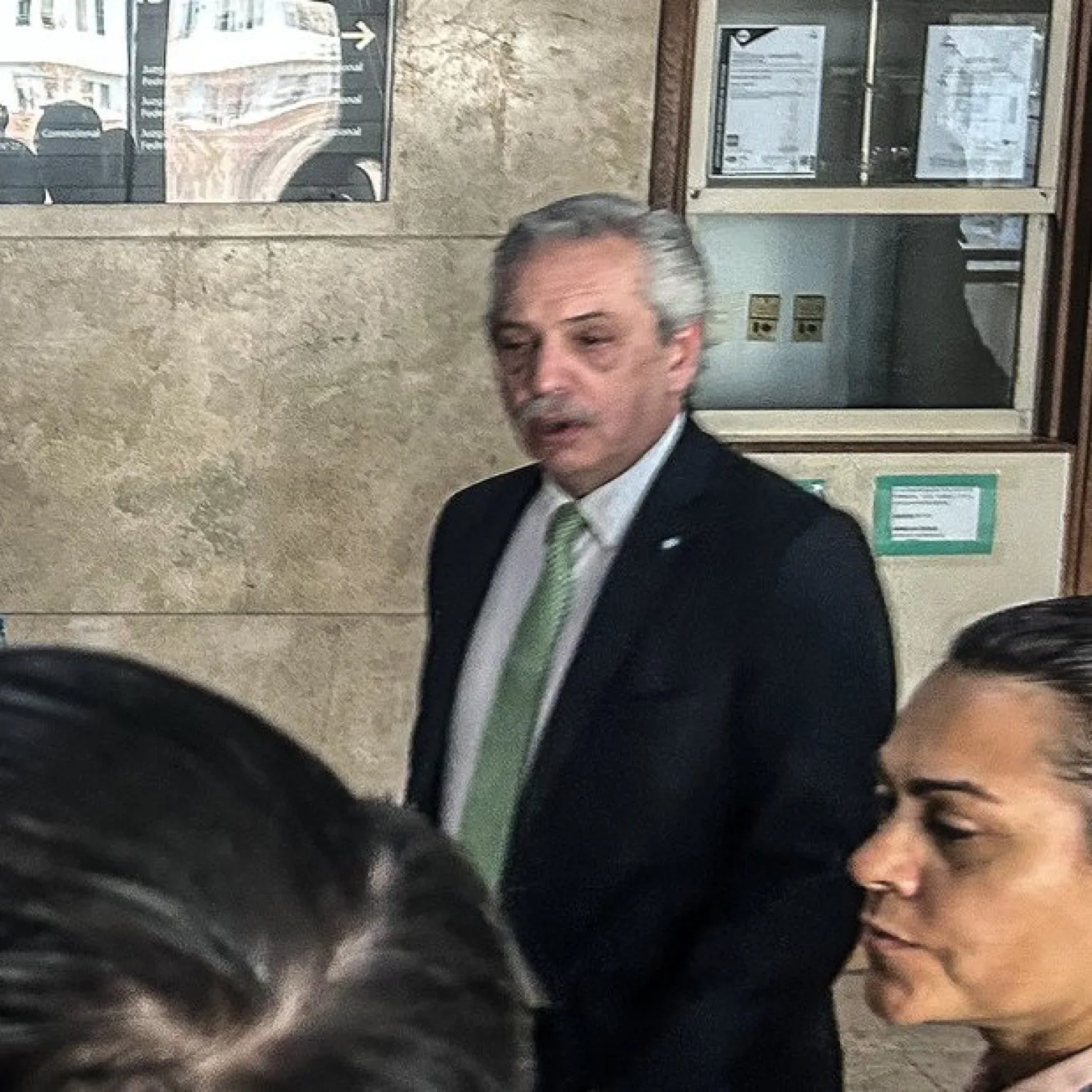 Argentina: anulan procesamiento al expresidente Fernández