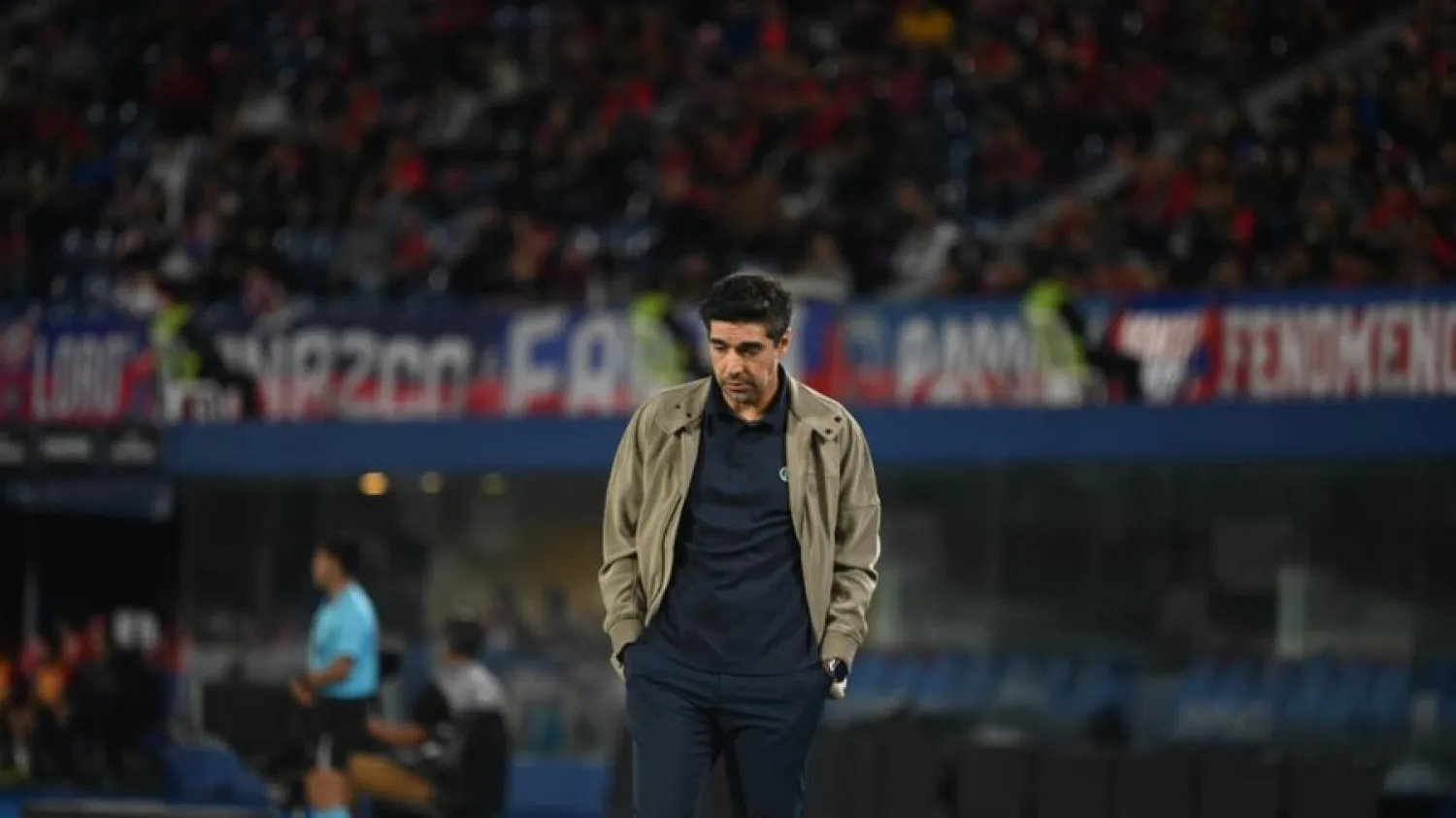 La queja de Abel Ferreira por el campo de Cerro Porteño
