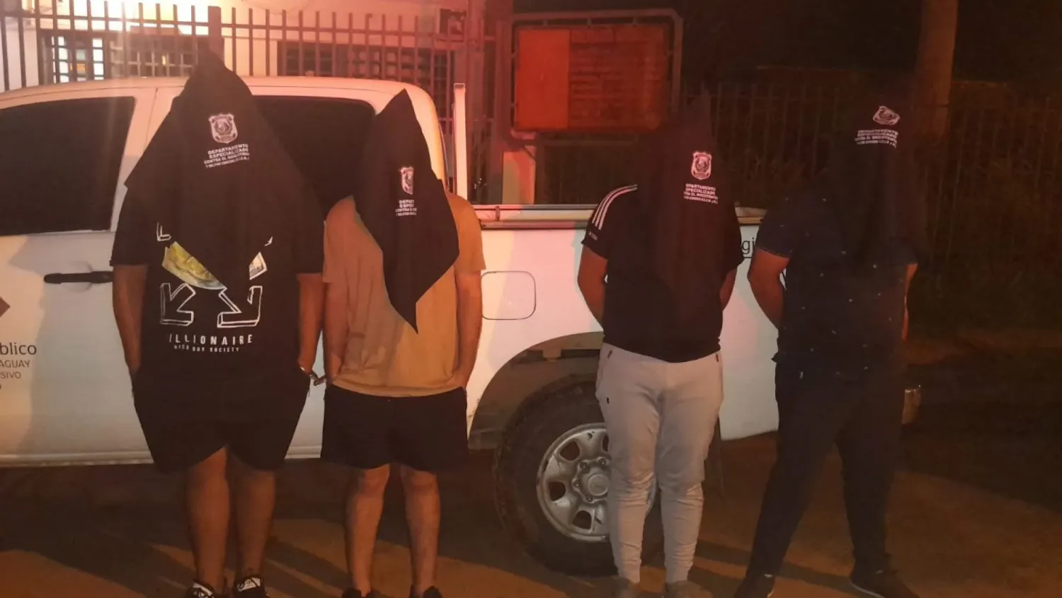Cuatro detenidos tras persecución y millonaria incautación de drogas en Cordillera