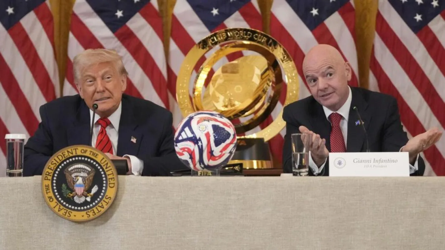 Trump dice que “no pagaría” los caros boletos del Mundial pero alaba su “éxito” comercial