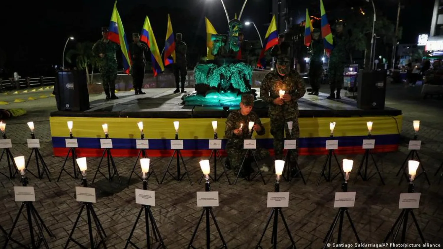 Bruselas mira preocupada hacia la paz en Colombia