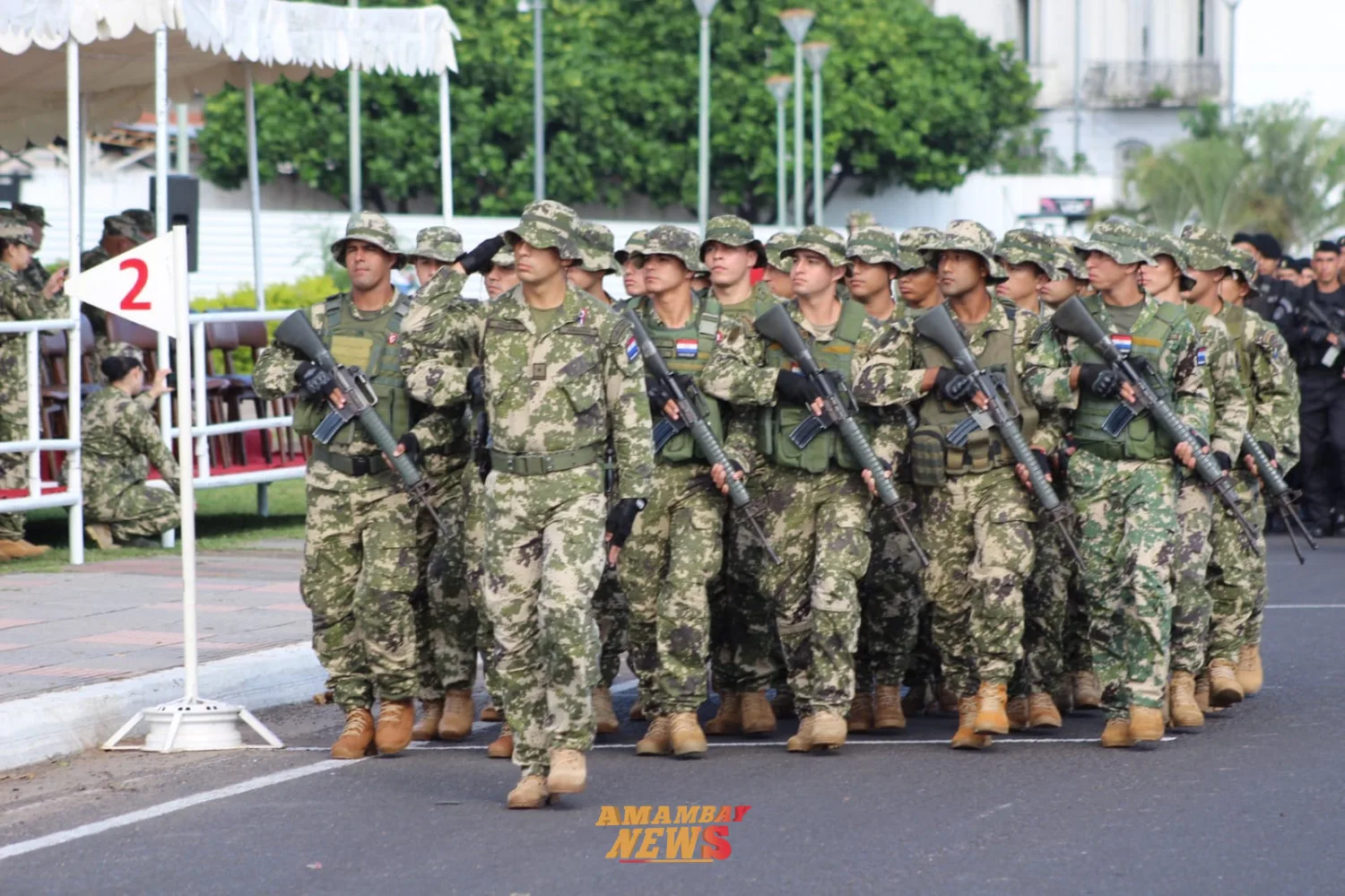 Gobierno confirma desfile militar y policial por Fiestas Patrias el 14 de mayo
