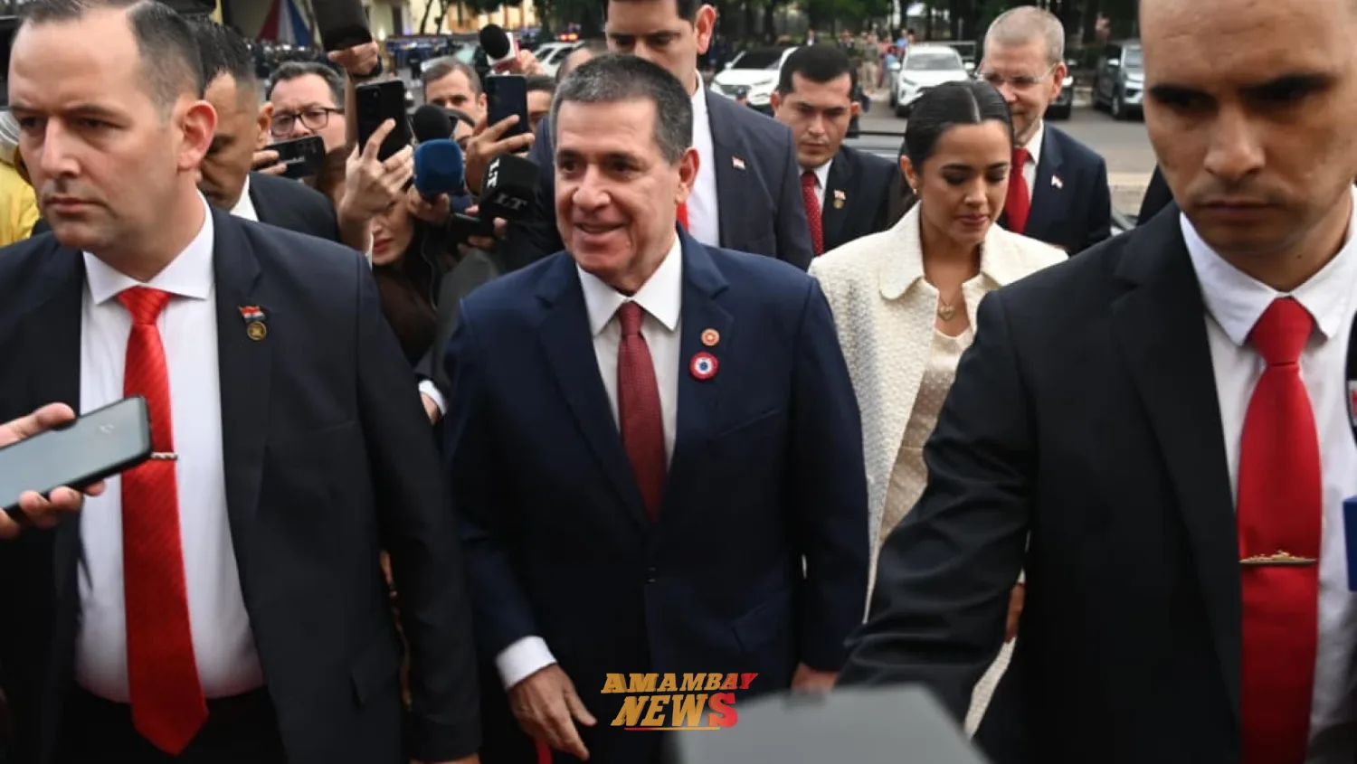 “A pesar que varios me querían ver muerto, estoy vivo”, la frase de Cartes a su llegada al Tedeum