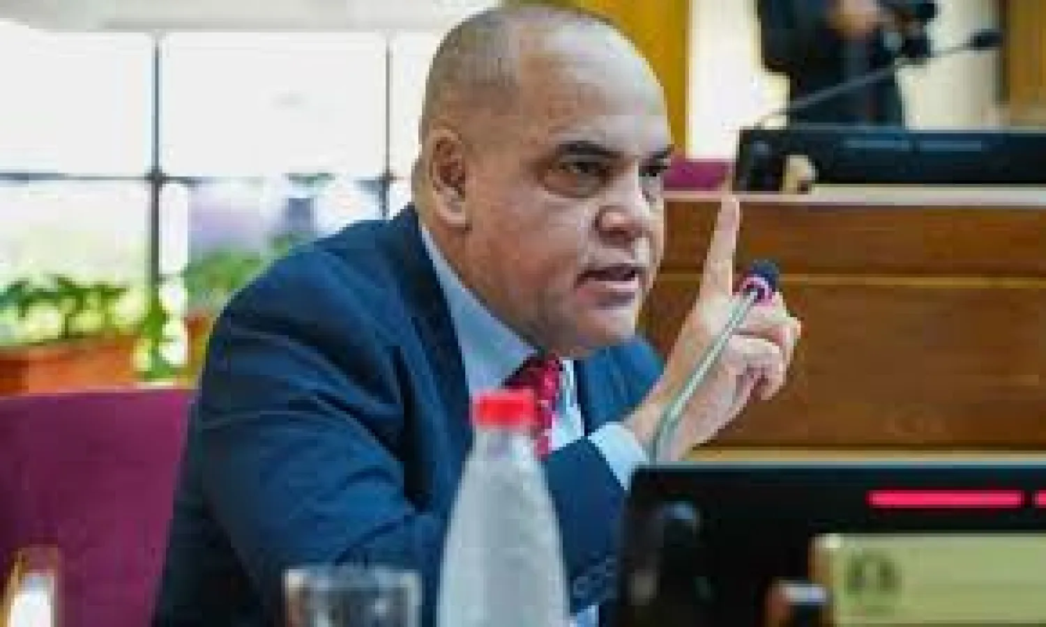 Nueva reforma electoral: Bachi Núñez plantea implementar el doble voto en listas electorales
