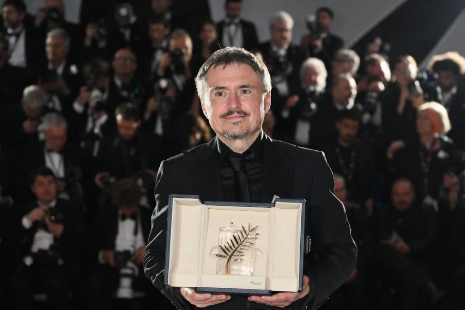 El rumano Cristian Mungiu gana su segunda Palma de Oro en Cannes con "Fjord"