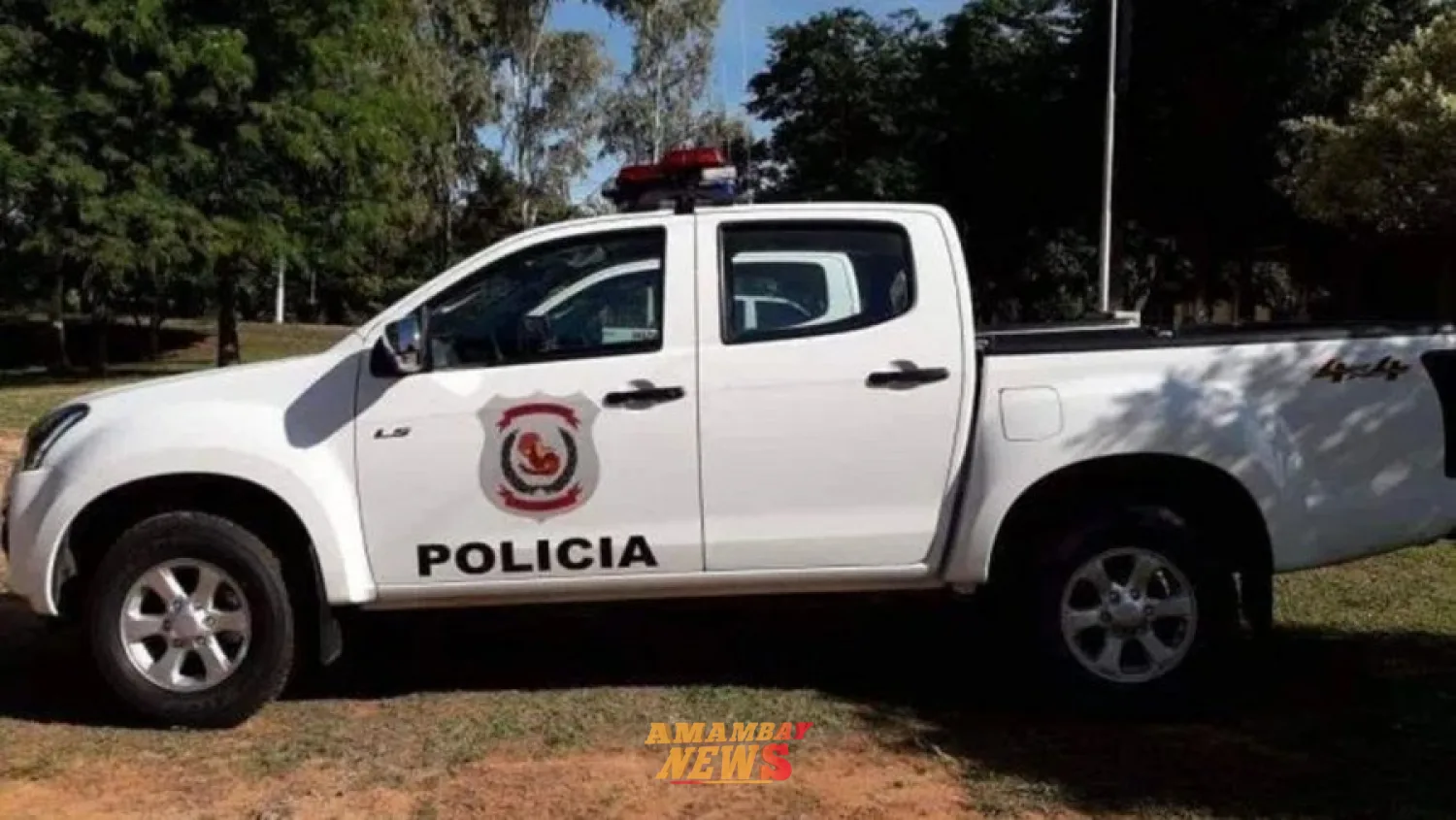 Hallan a un hombre asesinado a puñaladas en plena calle de Asunción y buscan a cuatro sospechosos