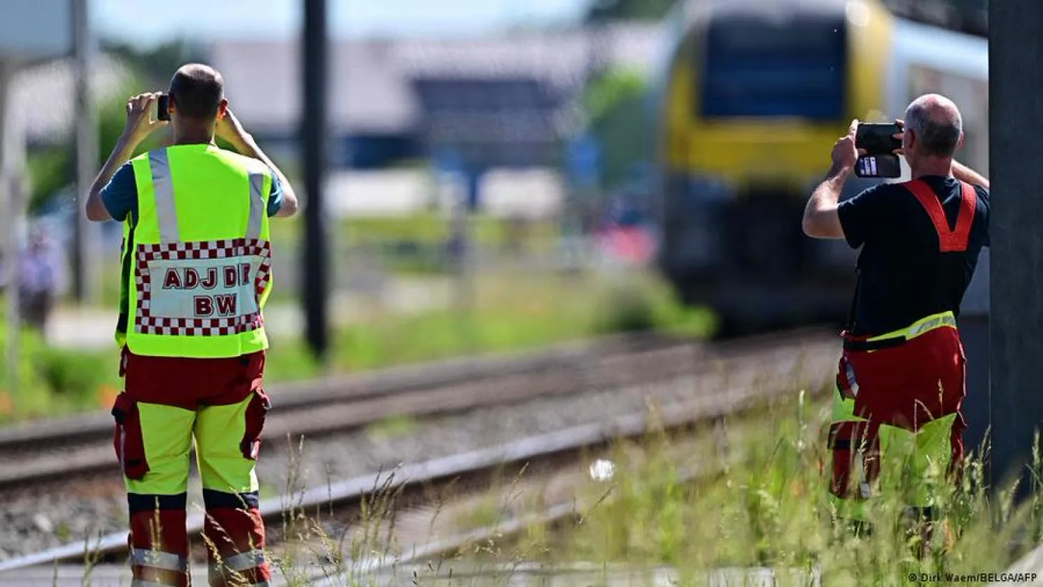 Muertos en accidente entre autobús escolar y tren en Bélgica