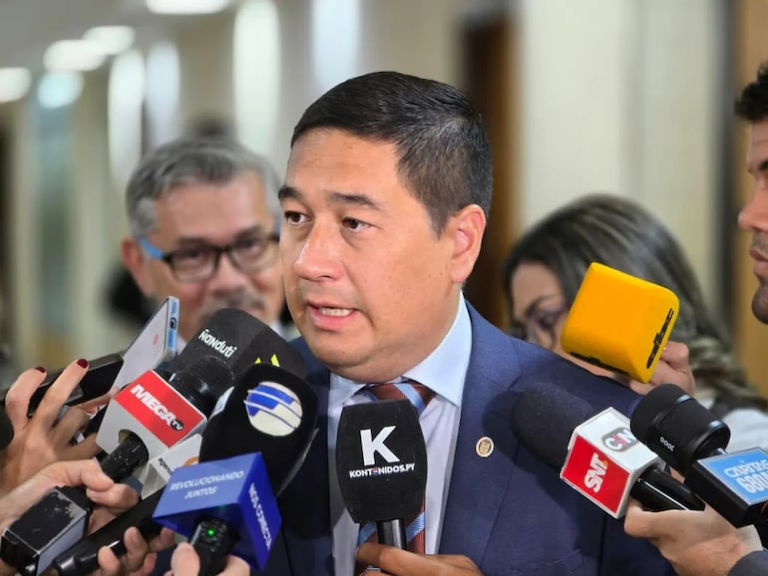 Reincorporación de Kattya debe ser automática, sostiene Nakayama ante posible fallo de la Corte