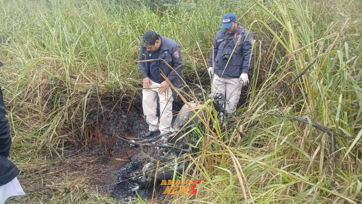 Hallan cadáver calcinado junto a una motocicleta en Cerro Coráí