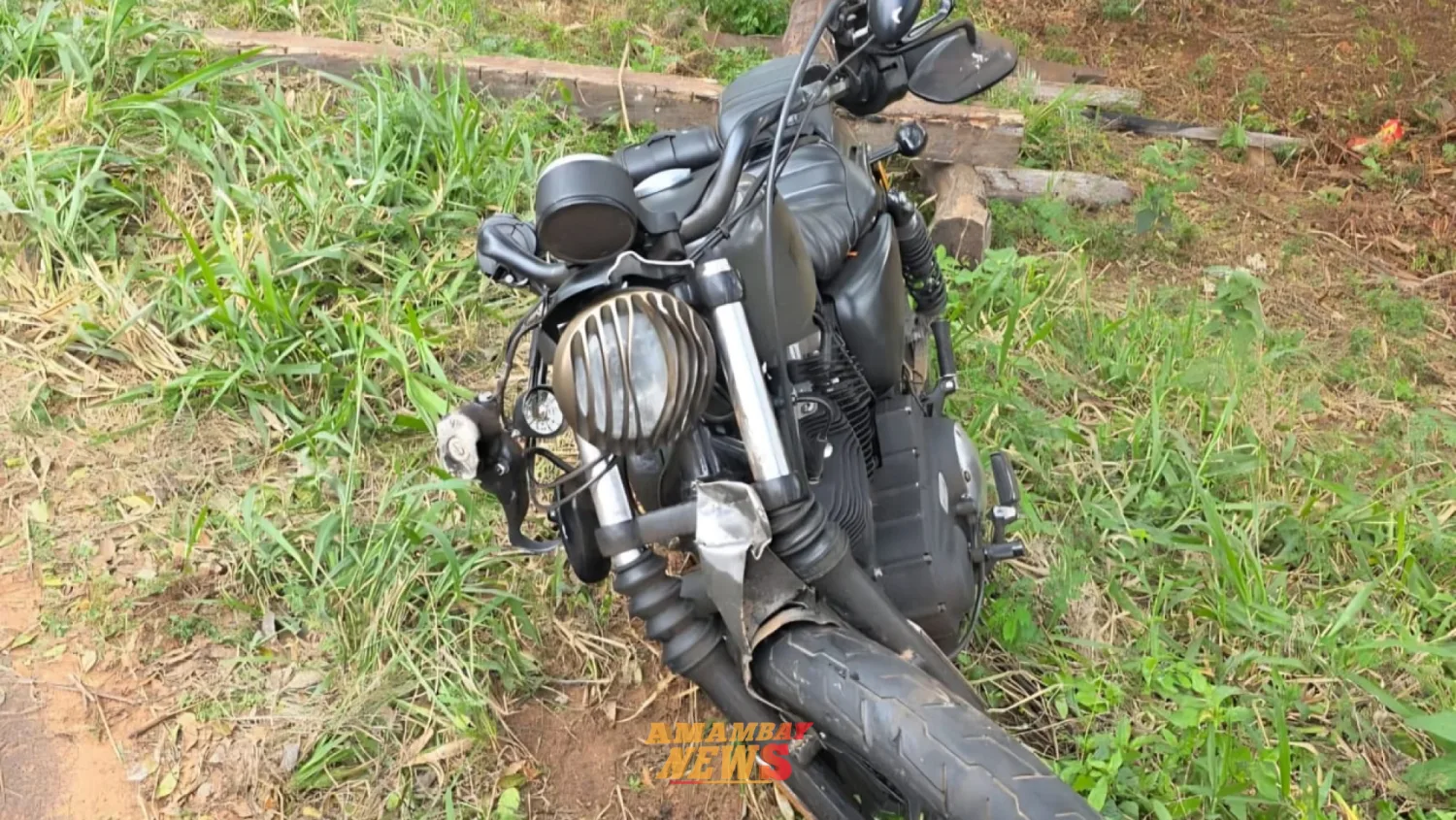 Conductor de motocarro muere tras ser chocado por una moto Harley Davidson en Concepción