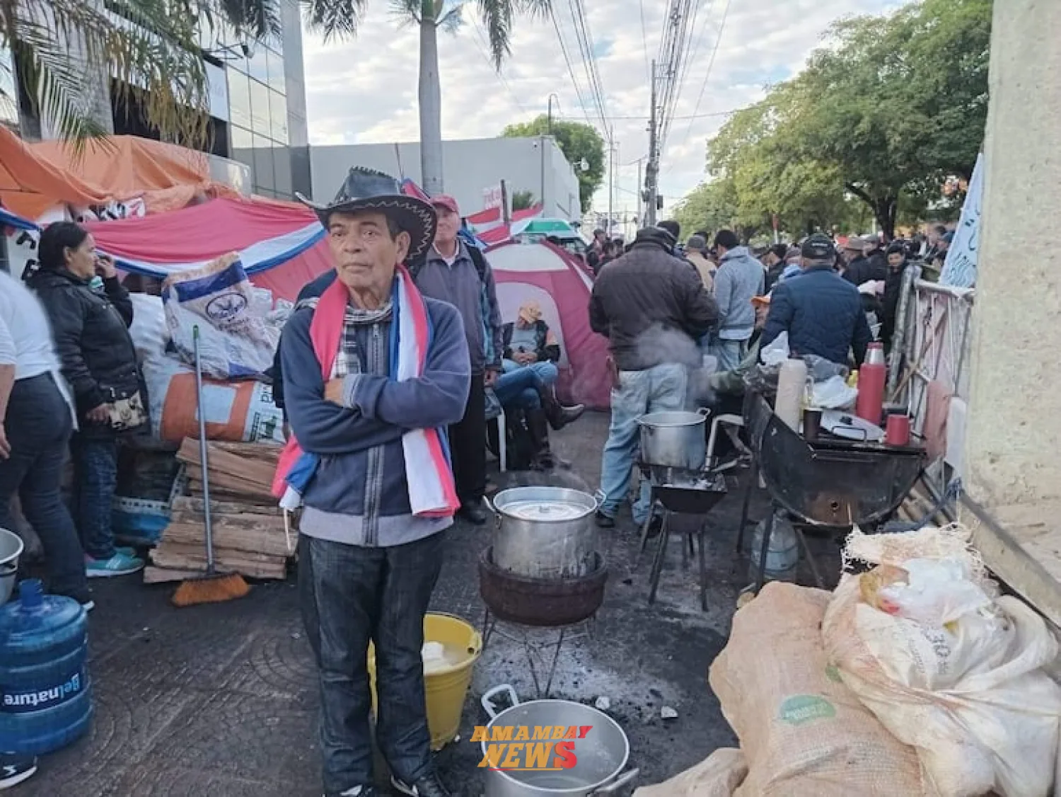Adultos mayores exigen que pensión iguale el sueldo mínimo y cobro desde los 65 años