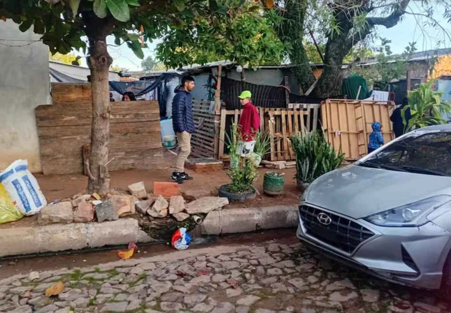 Crimen en barrio Republicano: realizan allanamientos en busca de implicados y evidencias