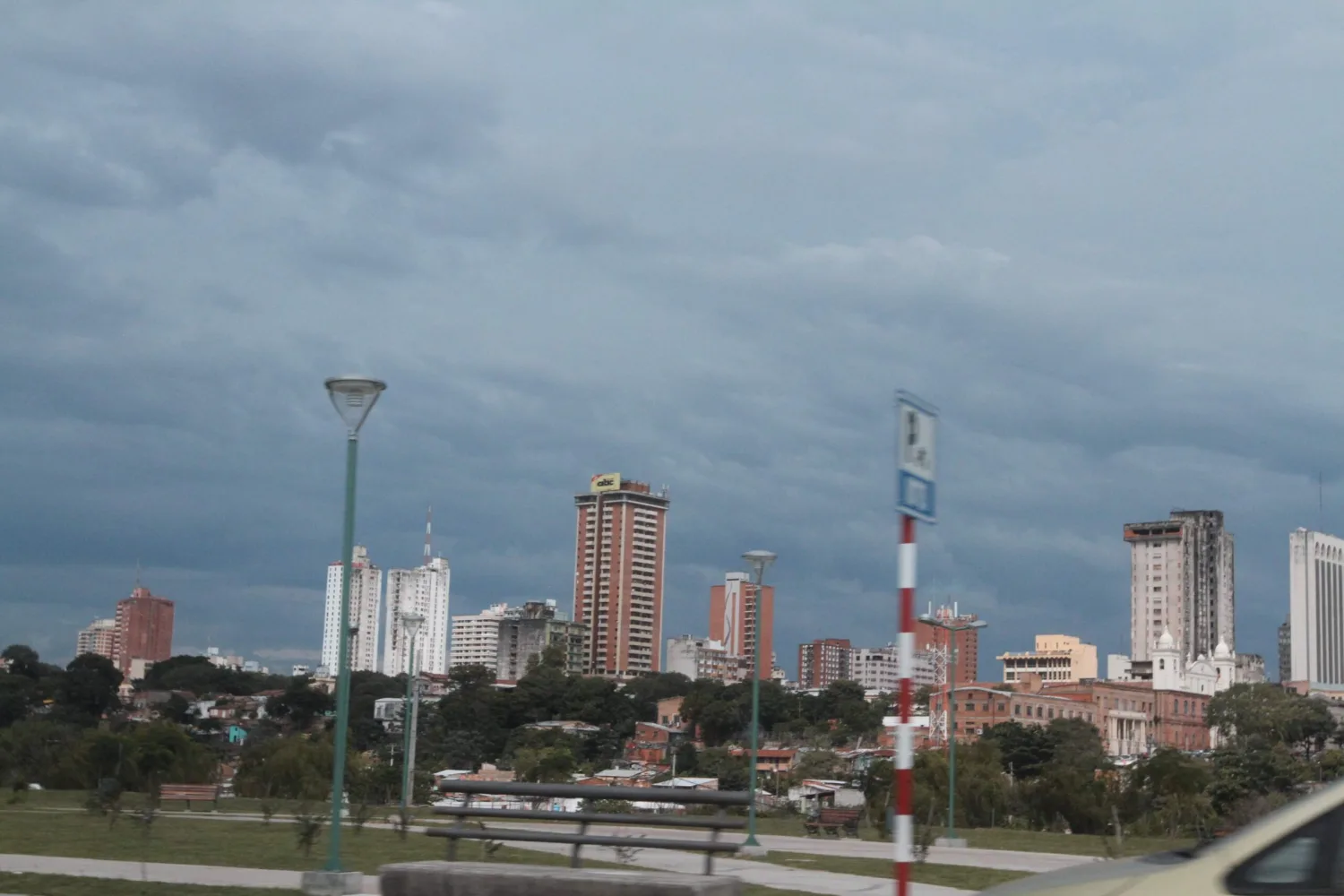 Anuncian una jornada de viernes fresca a cálida y con la probabilidad de lluvias dispersas en varios puntos del país