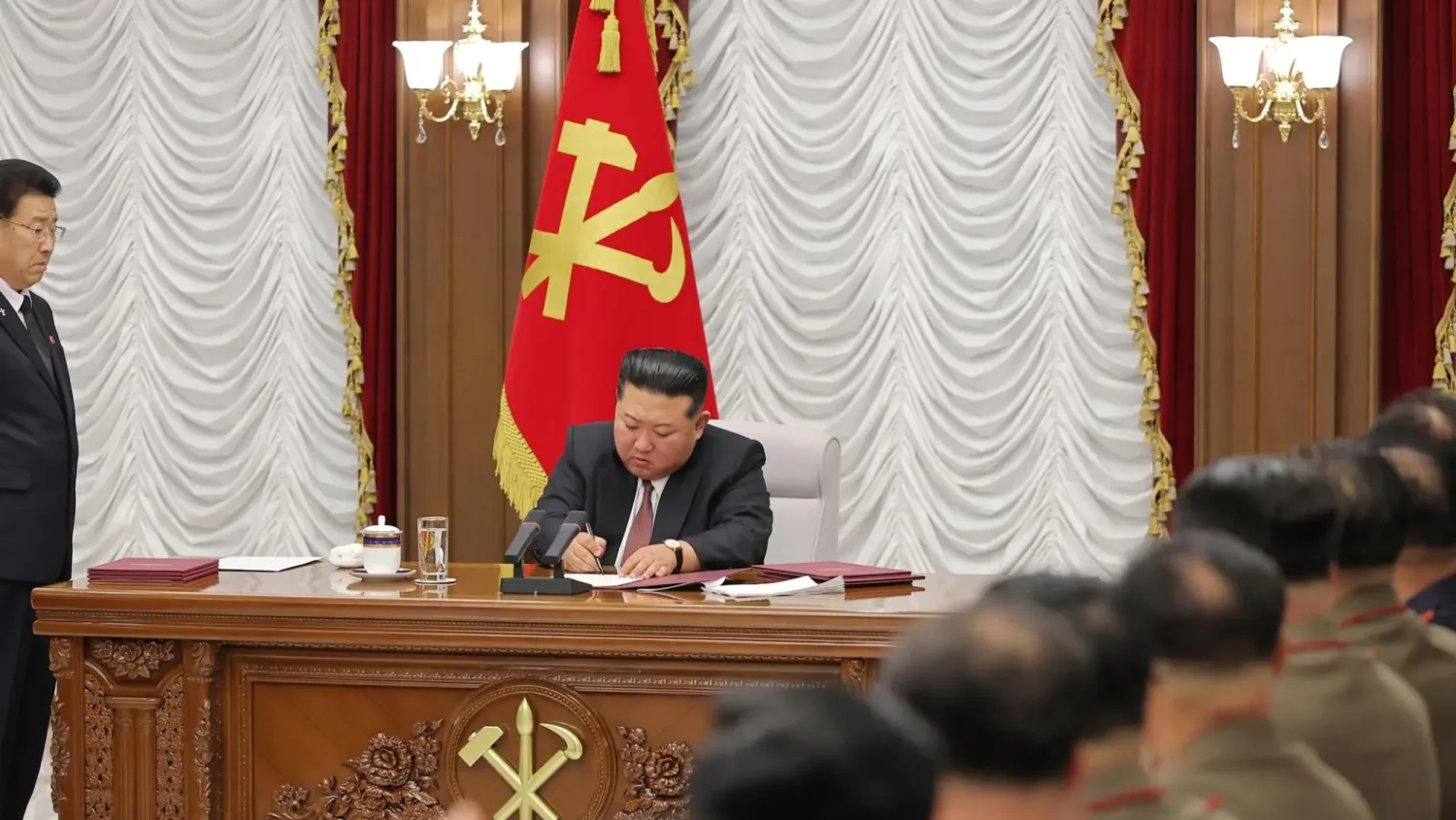 Corea del Norte: Expulsa a alto mando del partido gobernante por sobornos