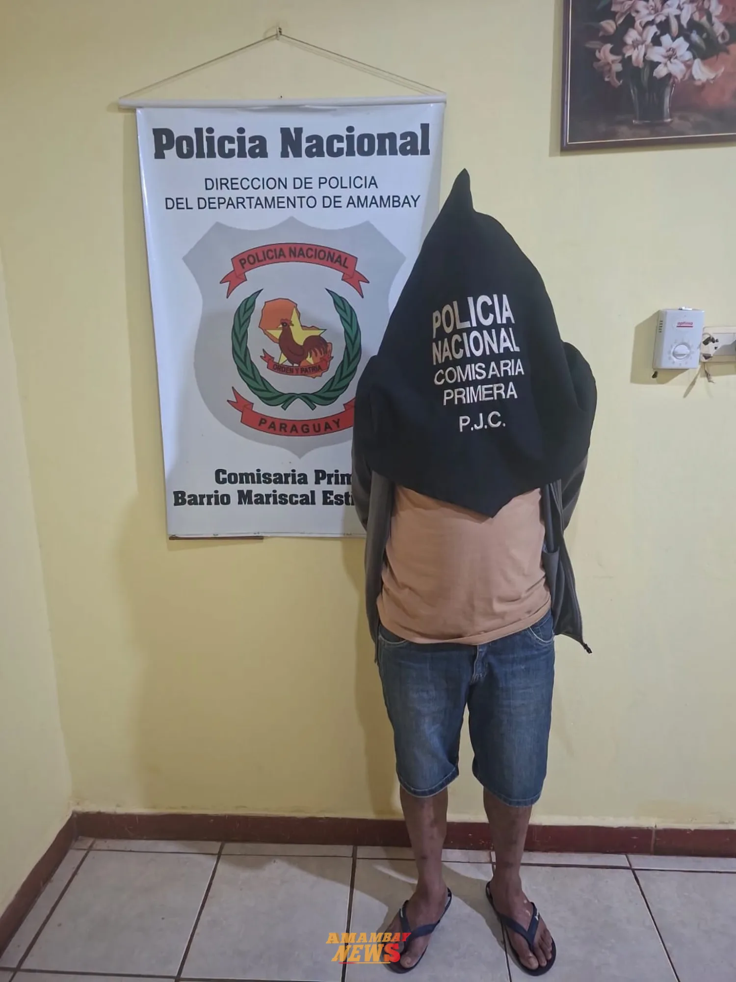 Sobrina denuncia a su tío por presuntos actos exhibicionistas y la Policía procede a su aprehensión