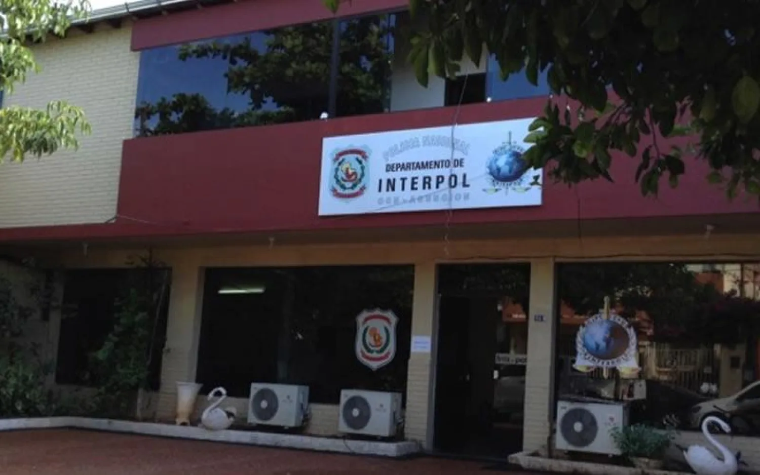 Juez envía a juicio a policías de Interpol por eliminar código rojo de expareja de Sebastián Marset