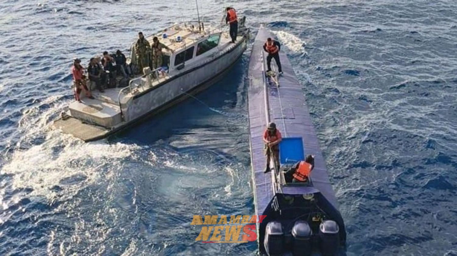 México intercepta semisumergible en el Pacífico con más de cuatro toneladas de cocaína