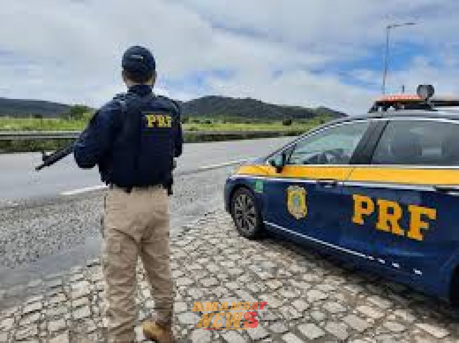 Un hombre fue detenido en la frontera transportando cerca de 200 teléfonos celulares