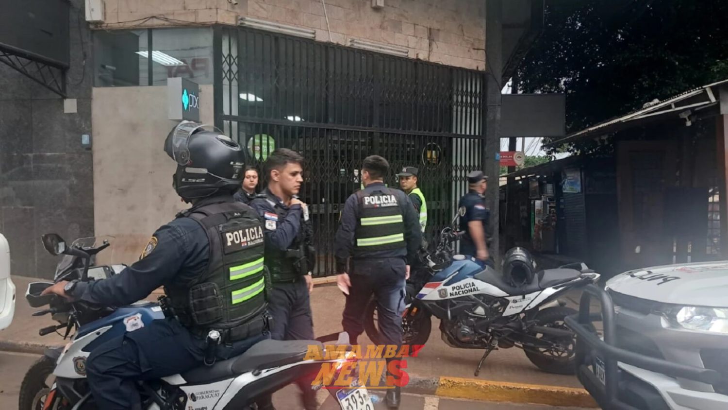 Violento asalto a casa de cambios en Ciudad del Este: toman rehenes y queman vehículo de fuga