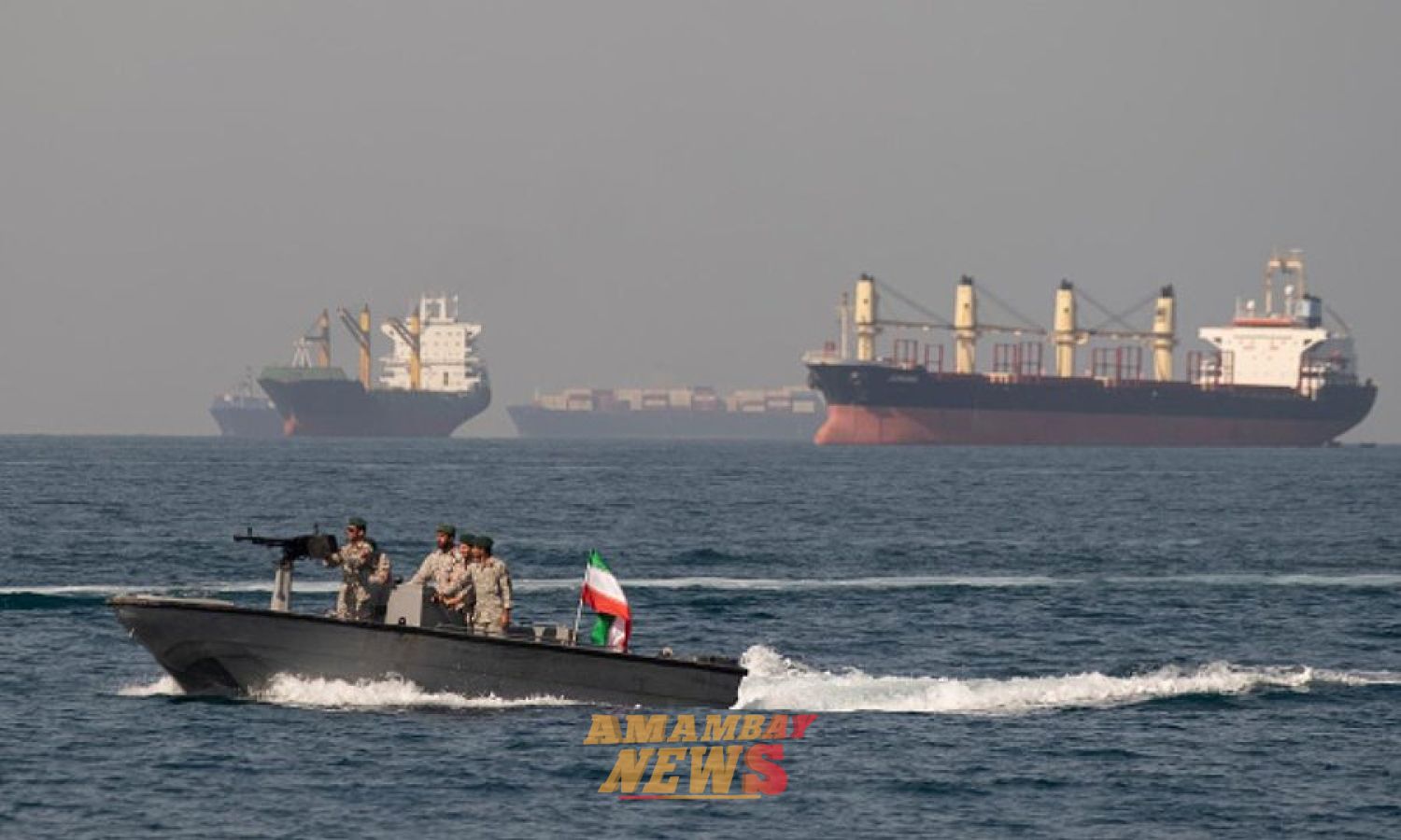Buques de guerra de EE. UU. cruzan Ormuz en diálogo con Irán