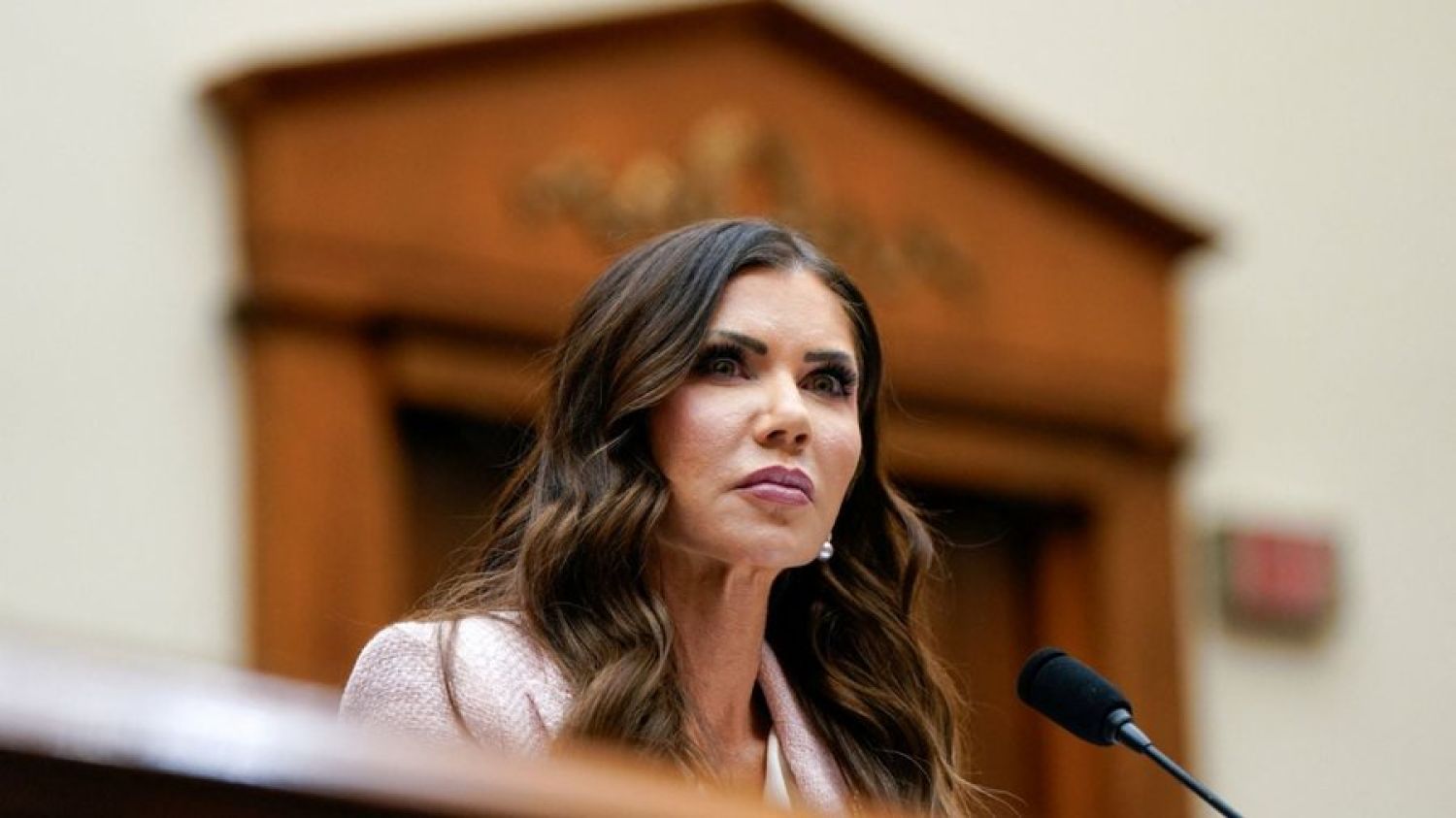 Trump anuncia el despido de Kristi Noem; el senador Markwayne Mullin será el nuevo secretario de Seguridad Nacional