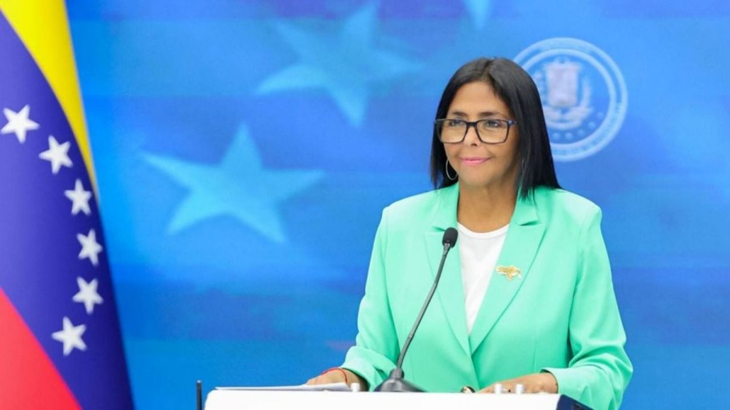 Presidenta encargada de Venezuela anuncia un aumento en los salarios a partir del 1 de mayo