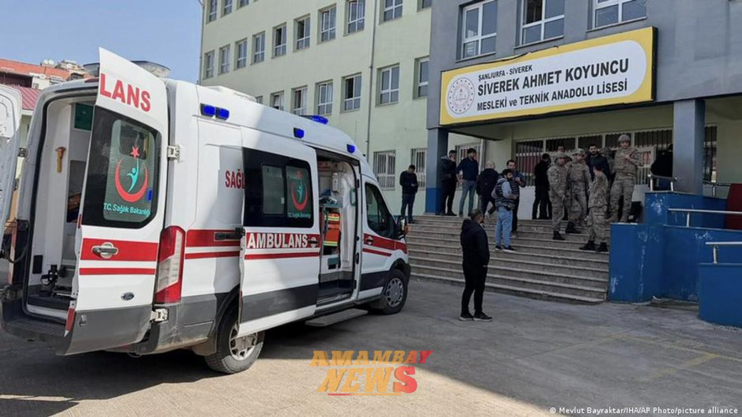 Tiroteo en escuela turca deja al menos 16 heridos