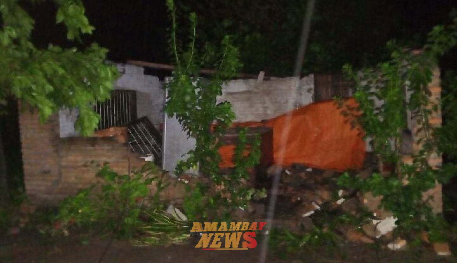 Intenso temporal azotó en Humaitá y dejó varias viviendas destrozadas