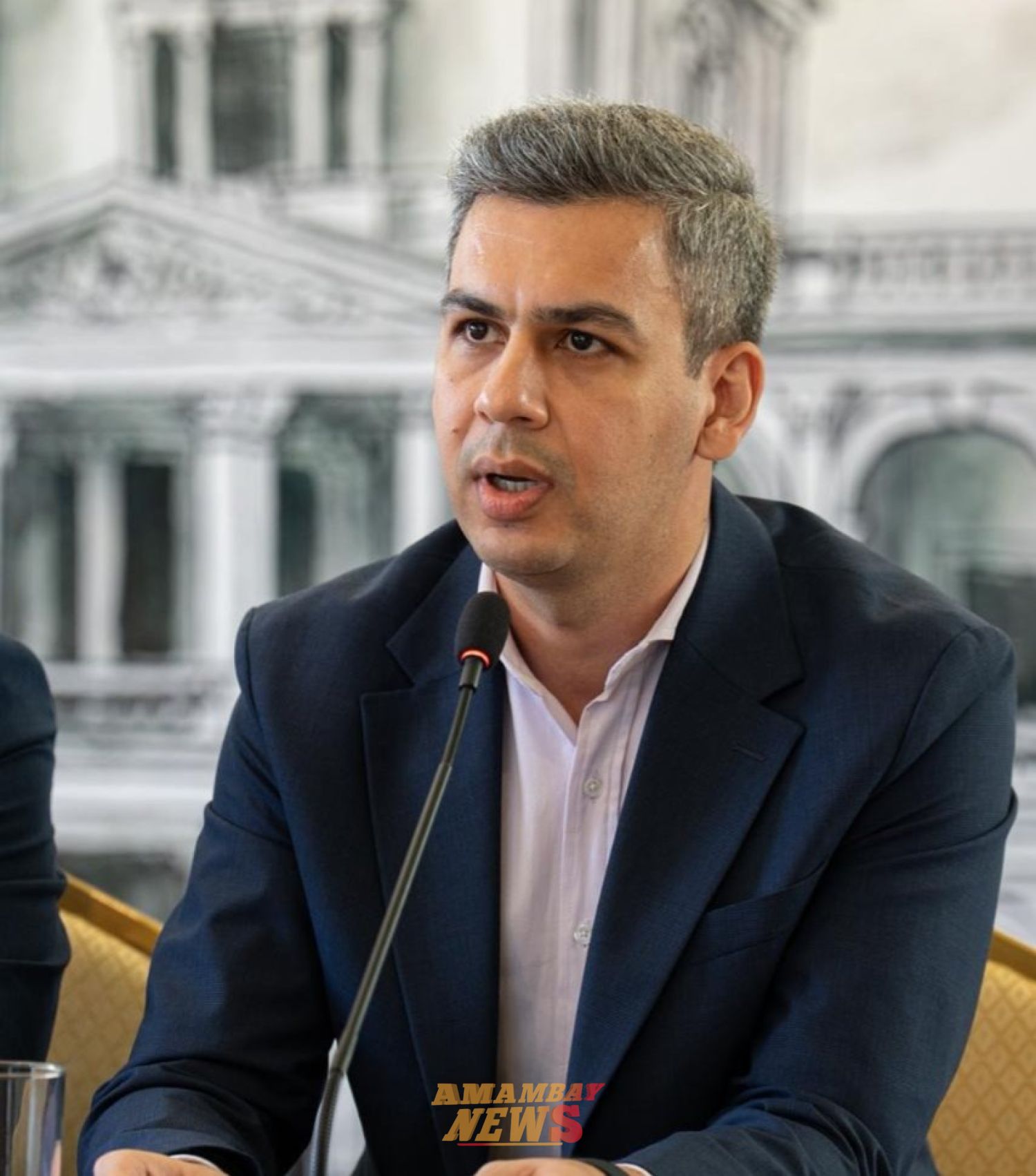 Santi designa a Juan José Galeano como ministro Interino del MEF