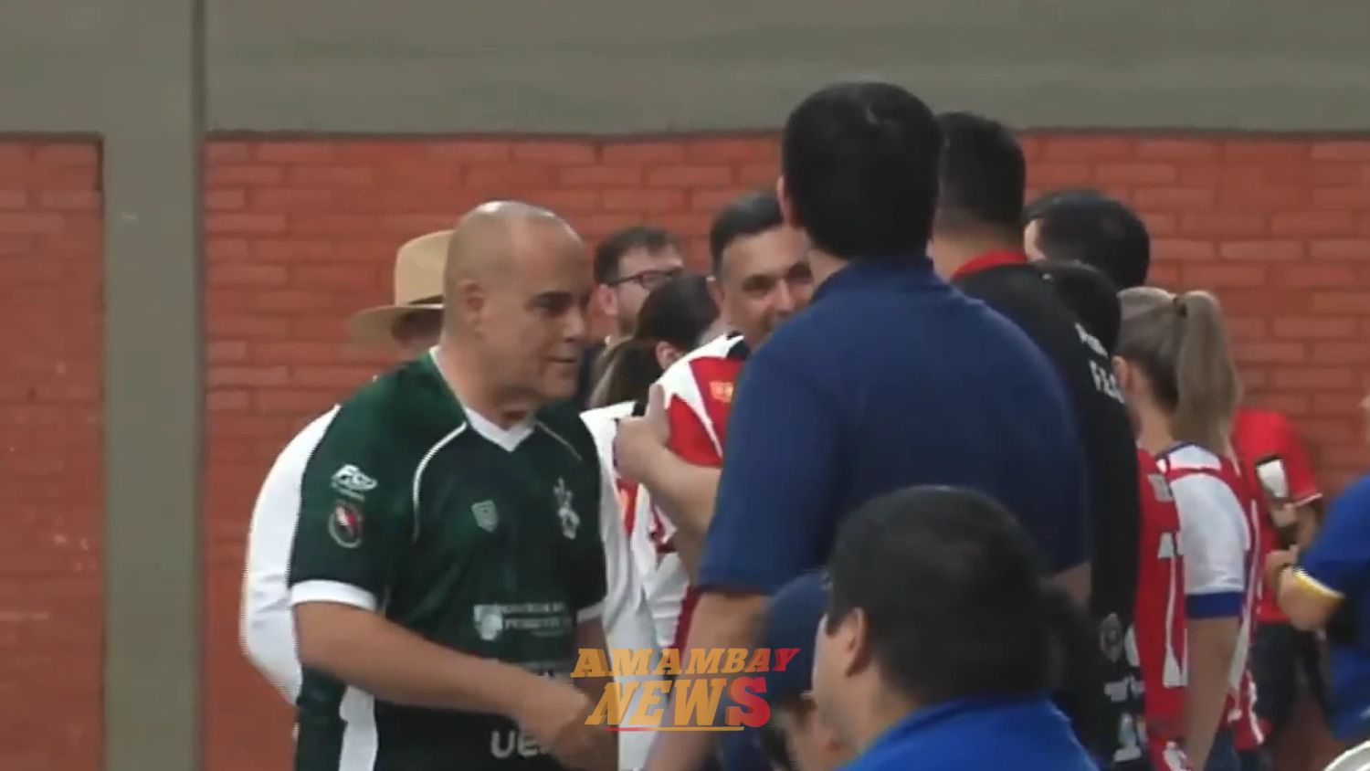 VIDEO: Bachi Núñez fue abucheado en la inauguración del Nacional de fútbol de salón en Coronel Oviedo