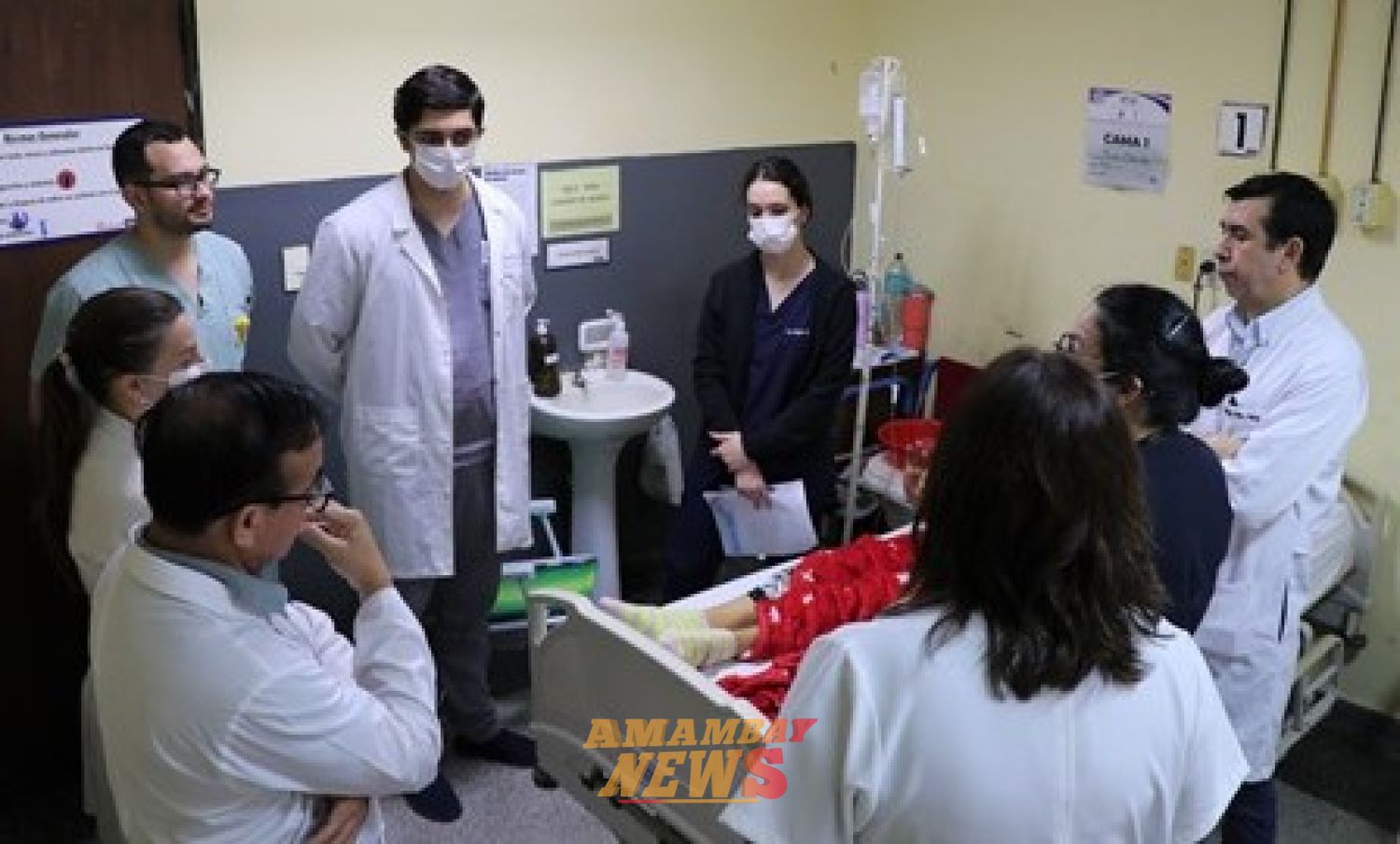 Ministra pide a médicos extranjeros gestionar la nacionalización para ser readmitidos