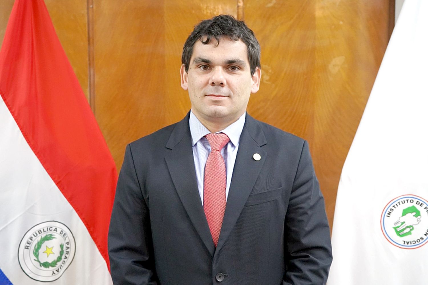 José González reportó reducción en su patrimonio tras dejar la dirección Jurídica del IPS