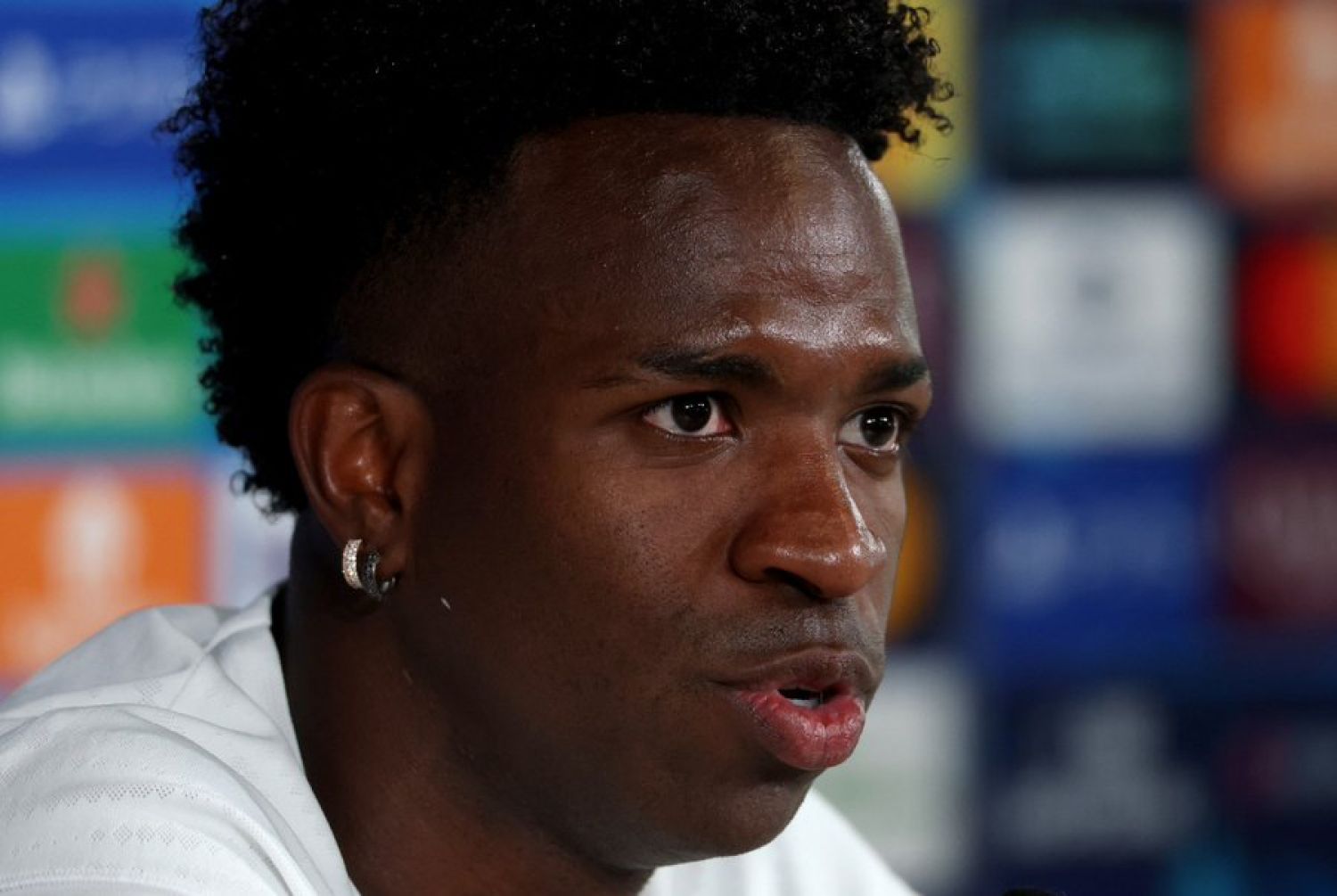 "Hay racistas en todos los países", advierte Vinícius
