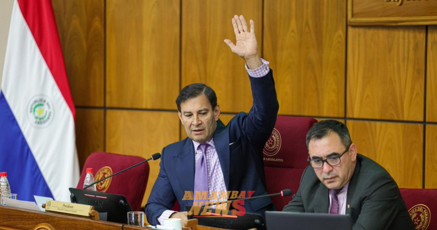Beto promete modificaciones a favor de los docentes, pero los gremios no bajan la guardia