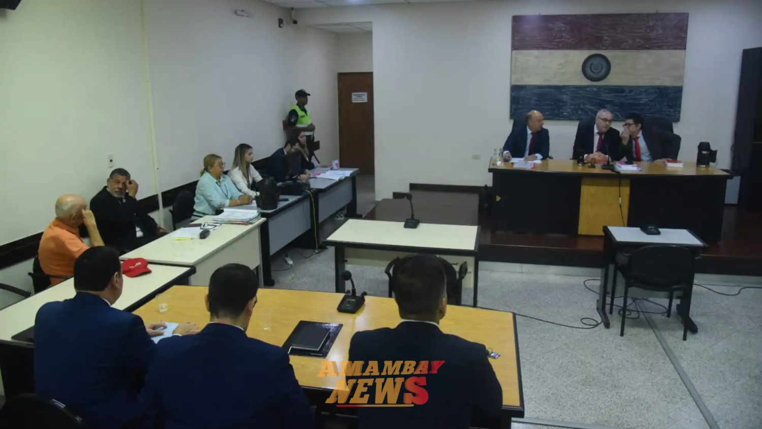 Histórica condena a ex policías stronistas: Penas son de 20 y 25 años con arresto domiciliario