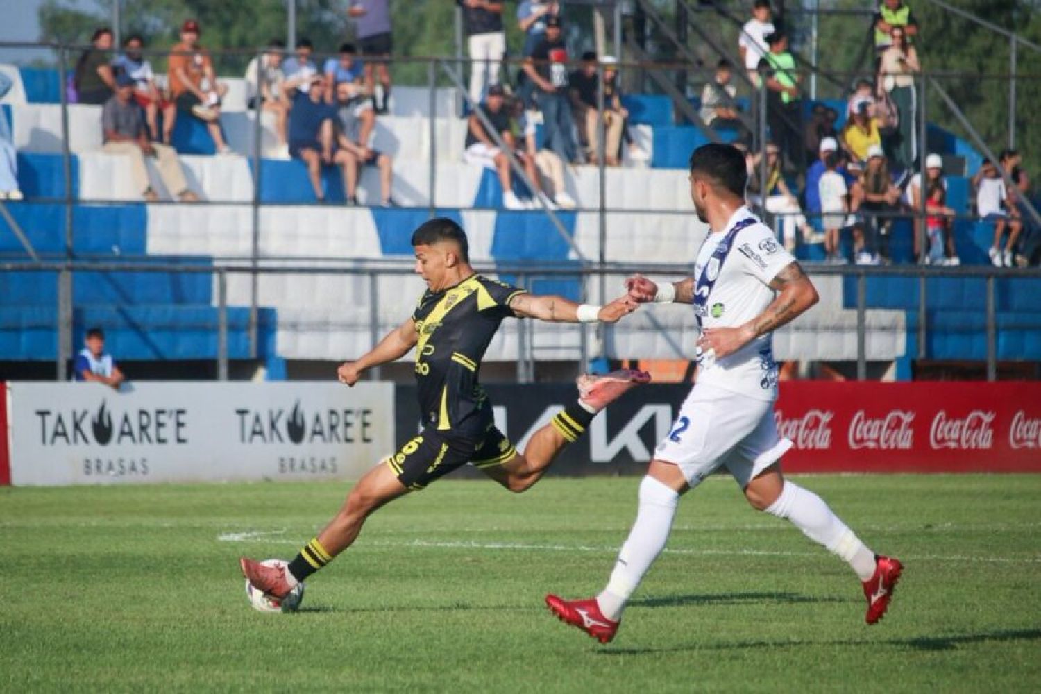 Recoleta y Ameliano cierran la novena fecha sobre el sintético