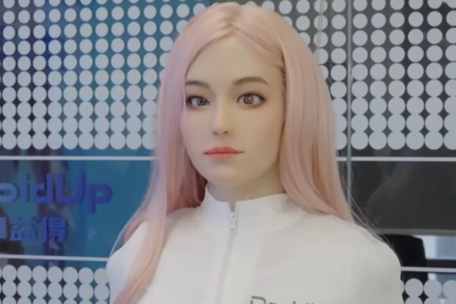 China presenta el primer ‘robot femenino biomimético’: buscan ponerlo a trabajar este mismo año