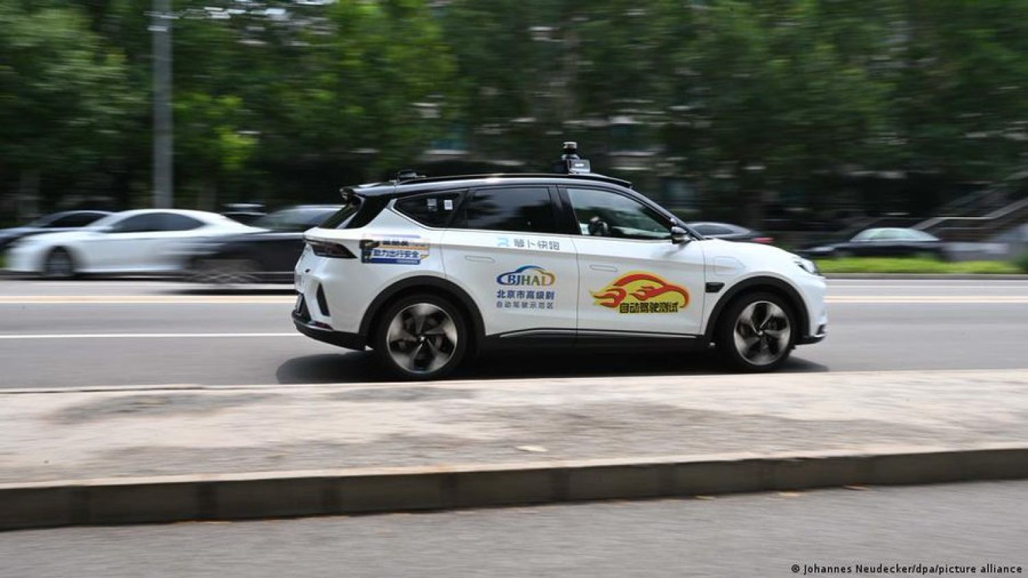 Robotaxis chinos se quedan varados por "fallo técnico"