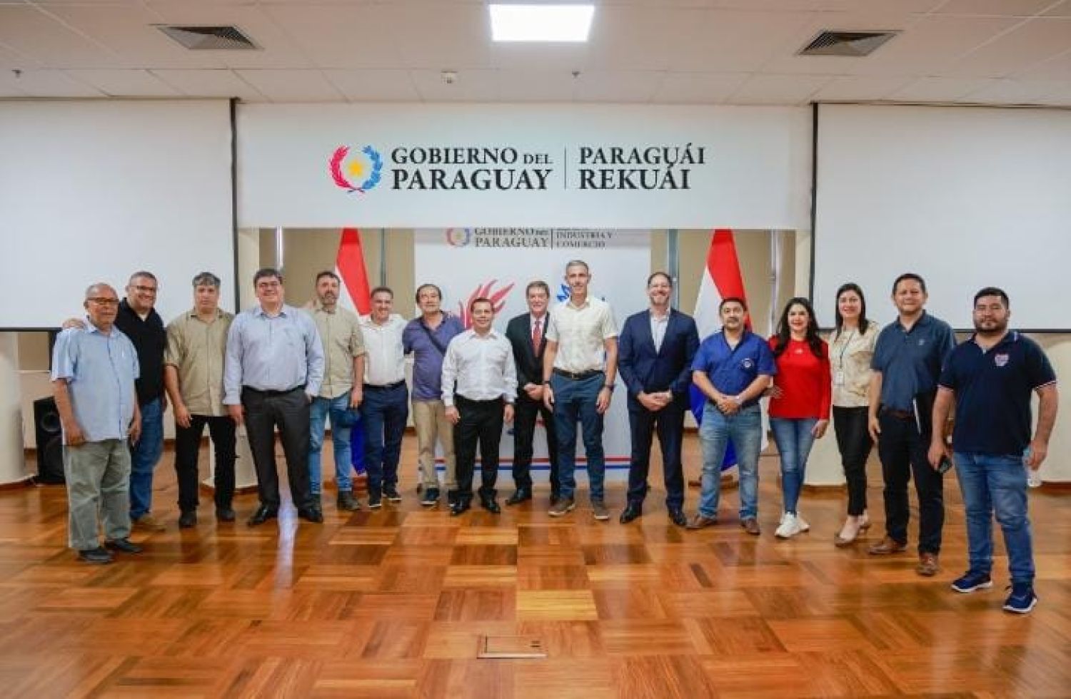 Tarifas de la ANDE: Gobierno y gremios avanzan en una mesa técnica de diálogo