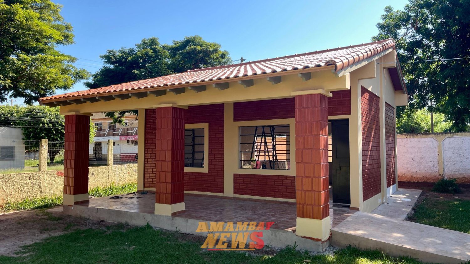Municipalidad de P.J.C, entrega nueva sala de aula en el barrio Virgen de Caacupe