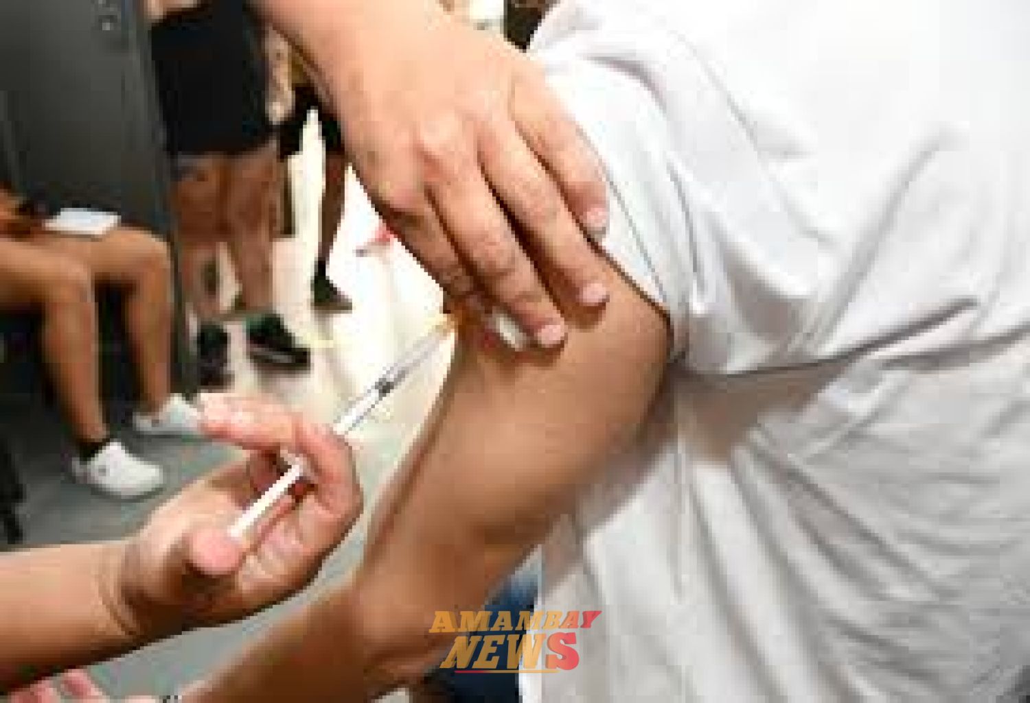 Instan a la vacunación de adolescentes contra el dengue