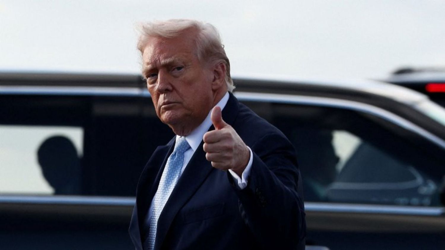 Trump confirma negociaciones de EU con Irán