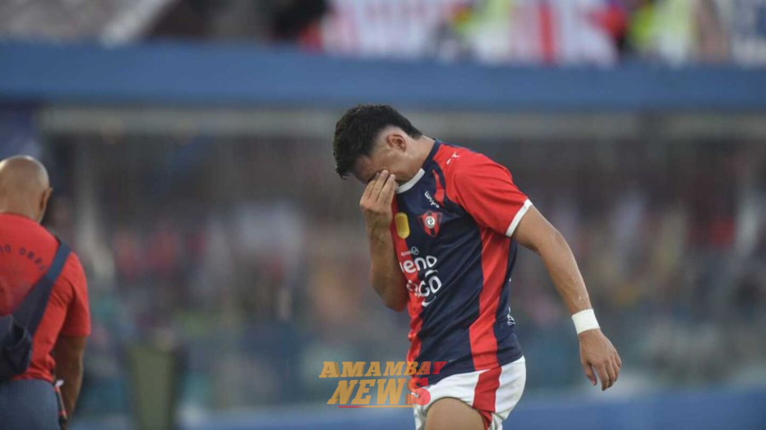 Blas Riveros agrava su lesión y podría perderse el Mundial