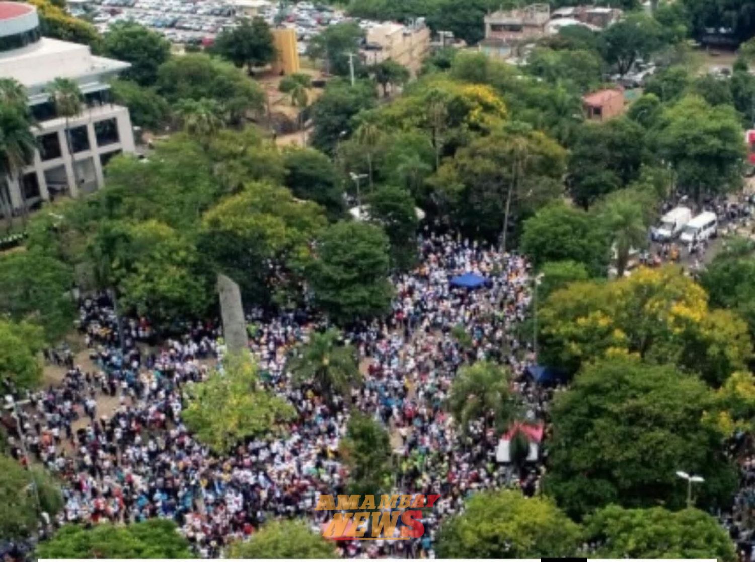 Docentes anuncian paro nacional y nueva movilización