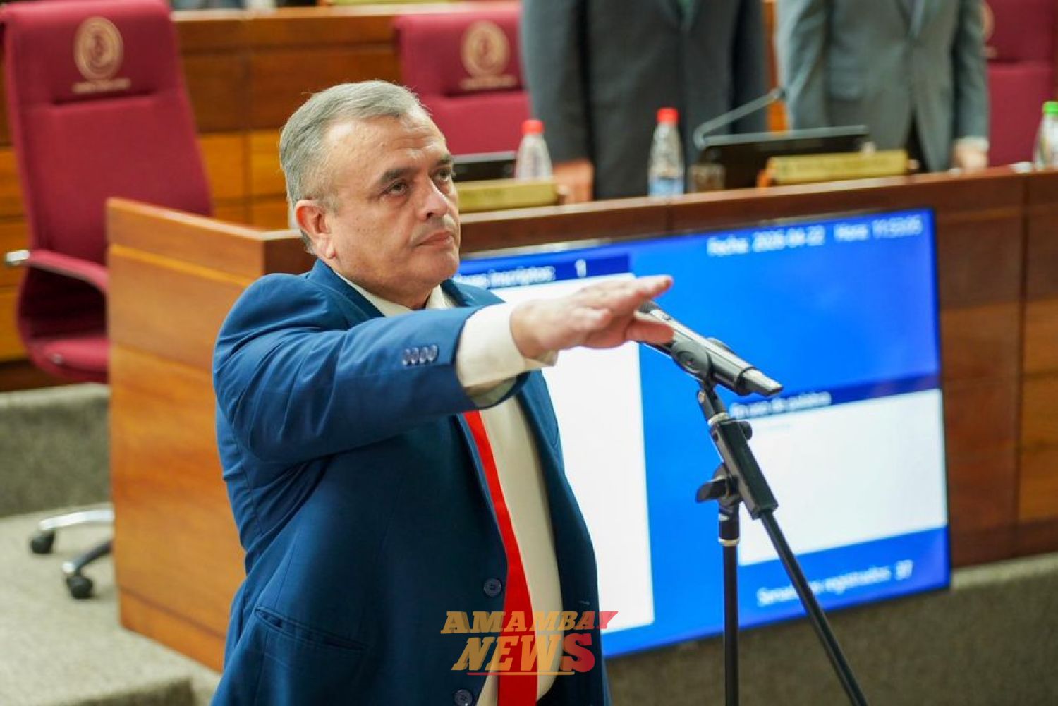 Carlos Liseras juró como senador en reemplazo de Hernán Rivas